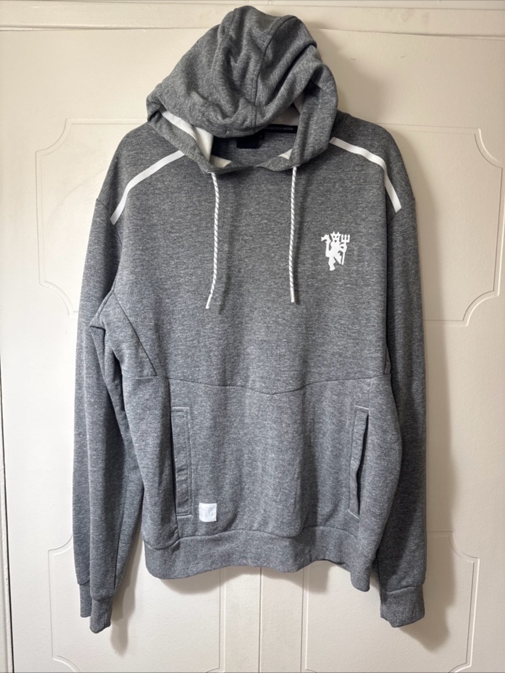 Men's Gray Hooded Pullover Sweatshirt